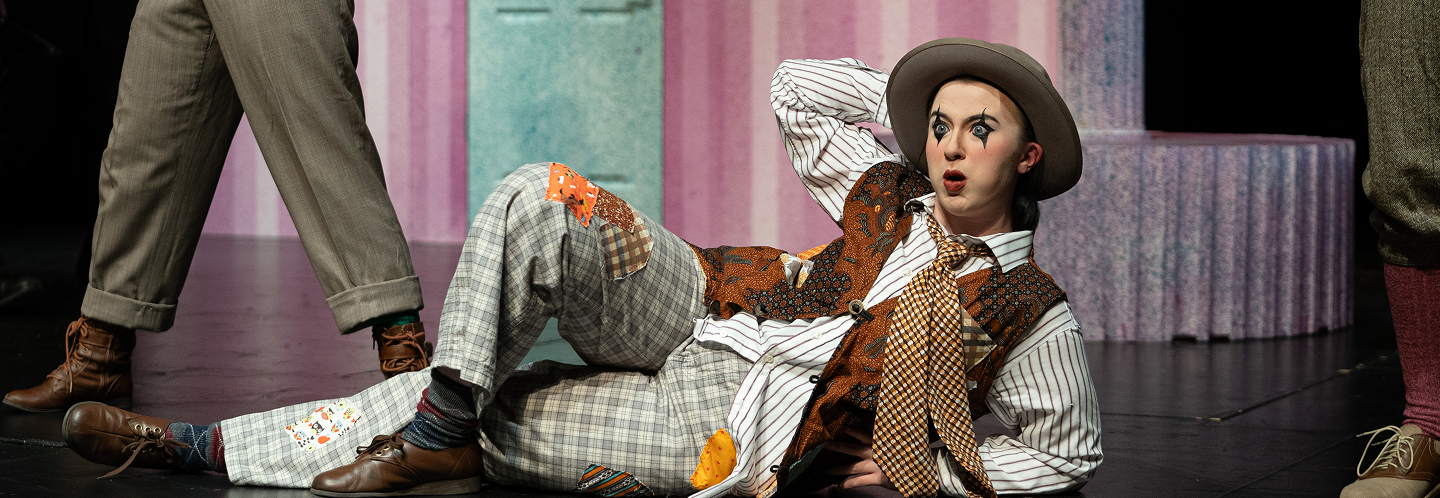 Actress dressed as a mime for the play "Scapin"